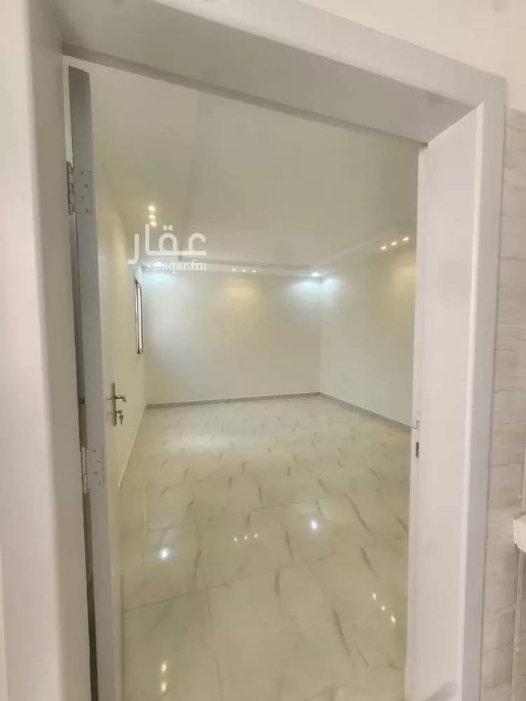 فيلا للبيع في شارع سعيد الماجد, حي عكاظ, مدينة الرياض, منطقة الرياض 17