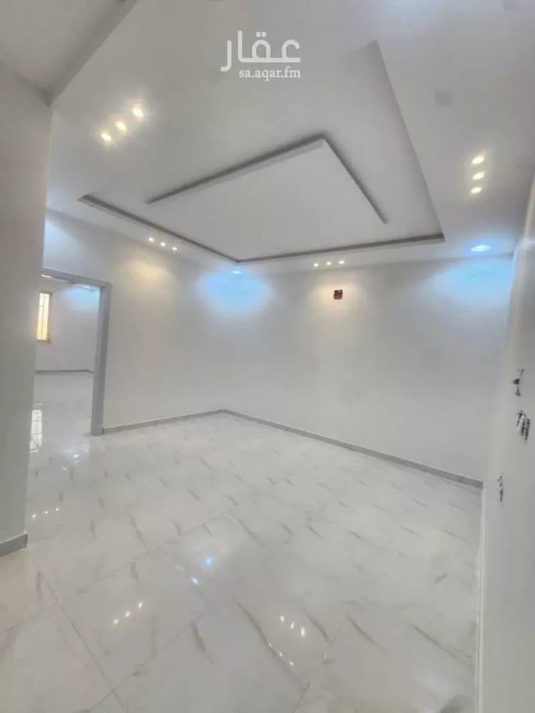 فيلا للبيع في شارع سعيد الماجد, حي عكاظ, مدينة الرياض, منطقة الرياض 14
