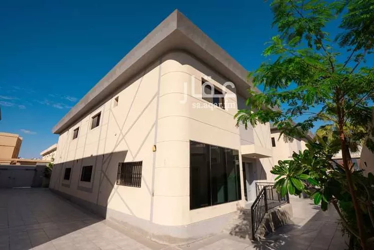 فيلا للإيجار في شارع أبي العيناء اليمامي, حي المعذر الشمالي, مدينة الرياض, منطقة الرياض صورة 3