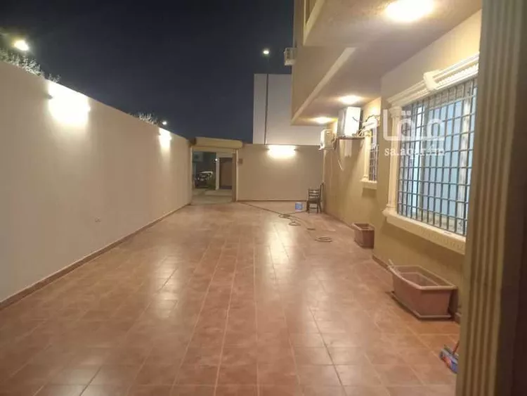 فيلا للإيجار في شارع القرينة, حي الندى, مدينة الرياض, منطقة الرياض صورة 3
