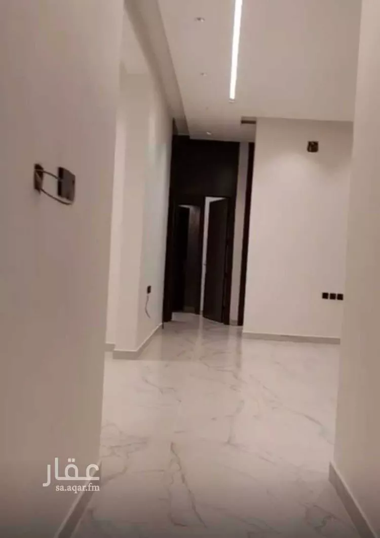 دور للبيع في شارع شارع ال سويلم, حي الجنادرية, مدينة الرياض, منطقة الرياض صورة 4