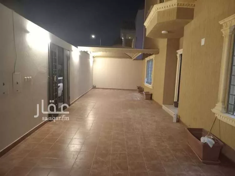 فيلا للإيجار في شارع القرينة, حي الندى, مدينة الرياض, منطقة الرياض صورة 4