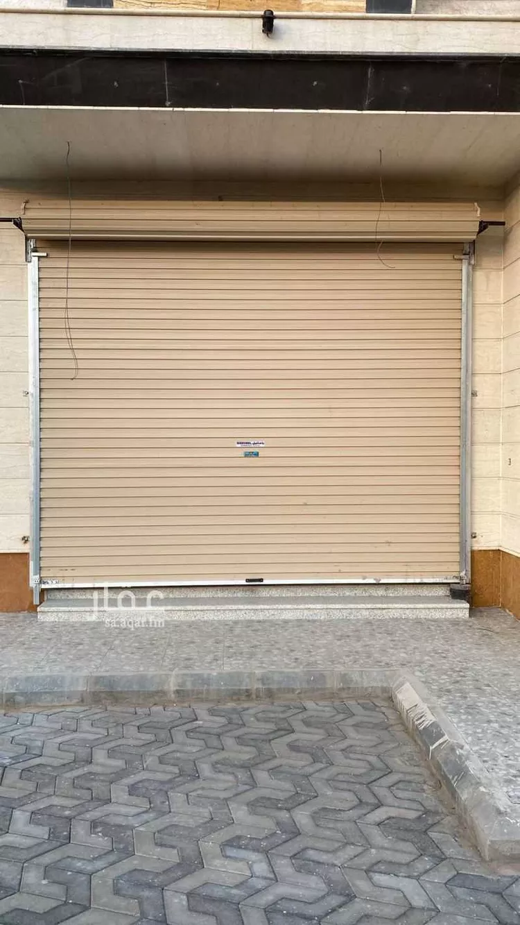 محل للإيجار في شارع وادي بطحان, حي شوران, مدينة المدينة المنورة, منطقة المدينة المنورة صورة 2