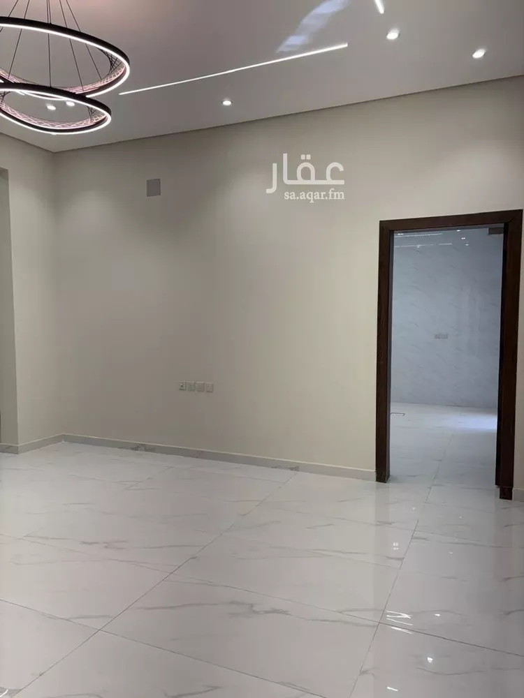 دور للبيع في شارع الرواجي, حي السعادة, مدينة الرياض, منطقة الرياض صورة 3