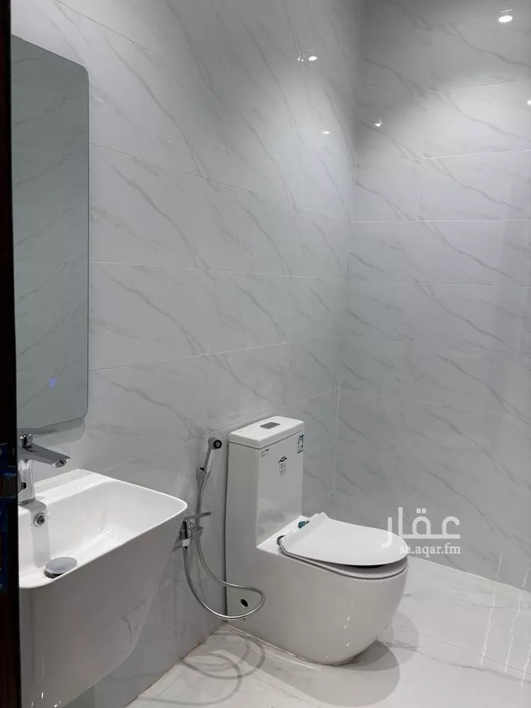 دور للبيع في شارع الرواجي, حي السعادة, مدينة الرياض, منطقة الرياض صورة 2