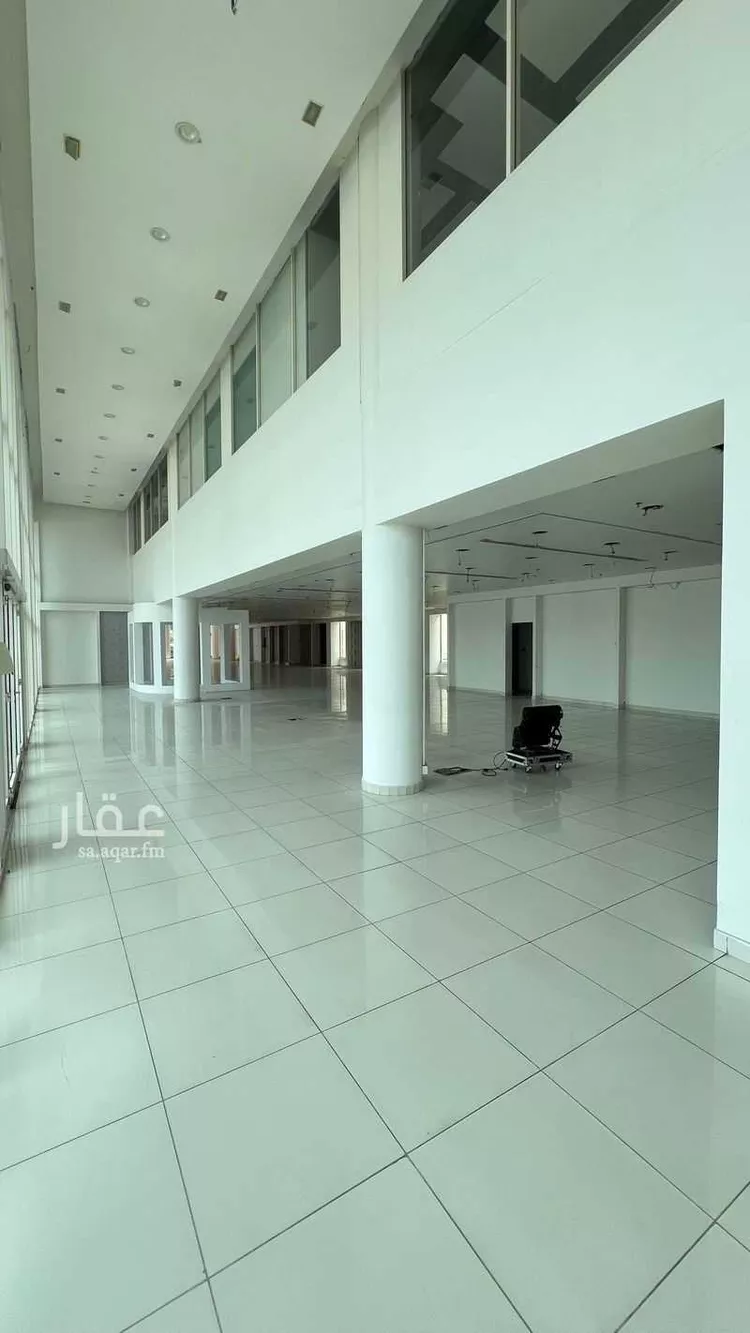 عمارة للإيجار في شارع طريق الامير محمد بن فهد, حي البديع, مدينة الدمام, المنطقة الشرقية 1 صورة