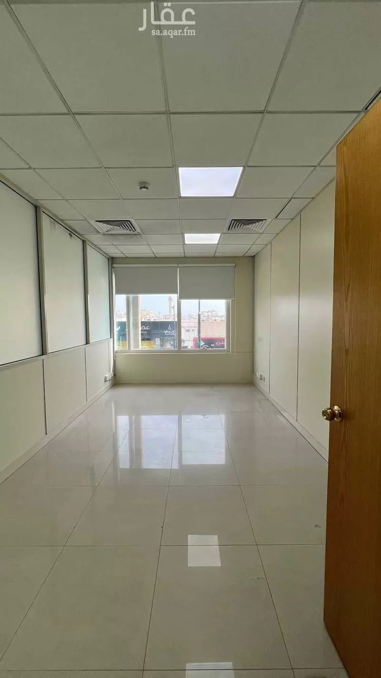 مكتب تجاري للإيجار في شارع طريق الامير محمد بن فهد, حي البديع, مدينة الدمام, المنطقة الشرقية
