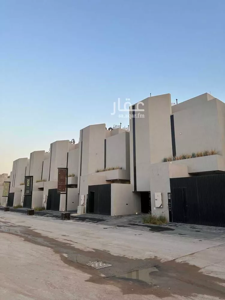 دور للبيع في شارع السرور, حي الرمال, مدينة الرياض, منطقة الرياض صورة 5