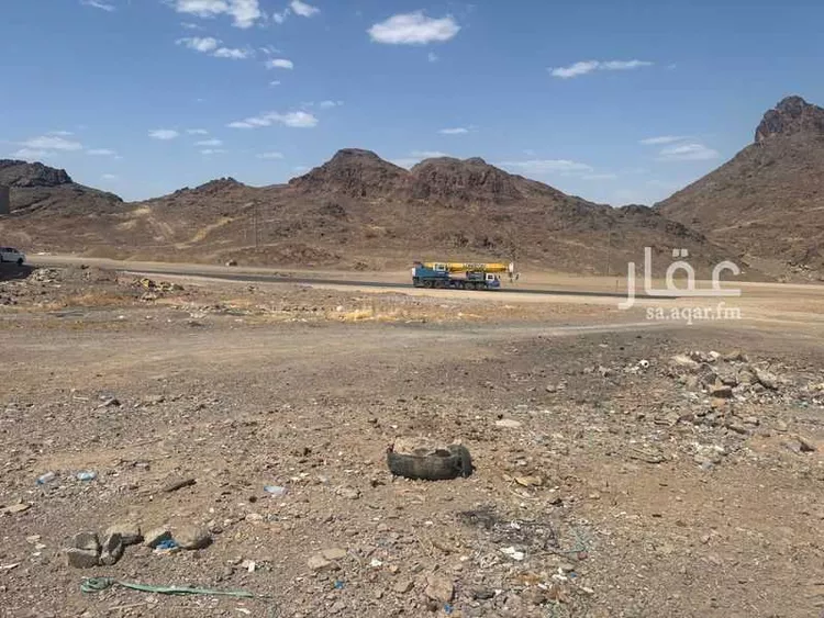 أرض للبيع في شارع بينها العامرى, حي أبو مرخة, مدينة المدينة المنورة, منطقة المدينة المنورة صورة 2