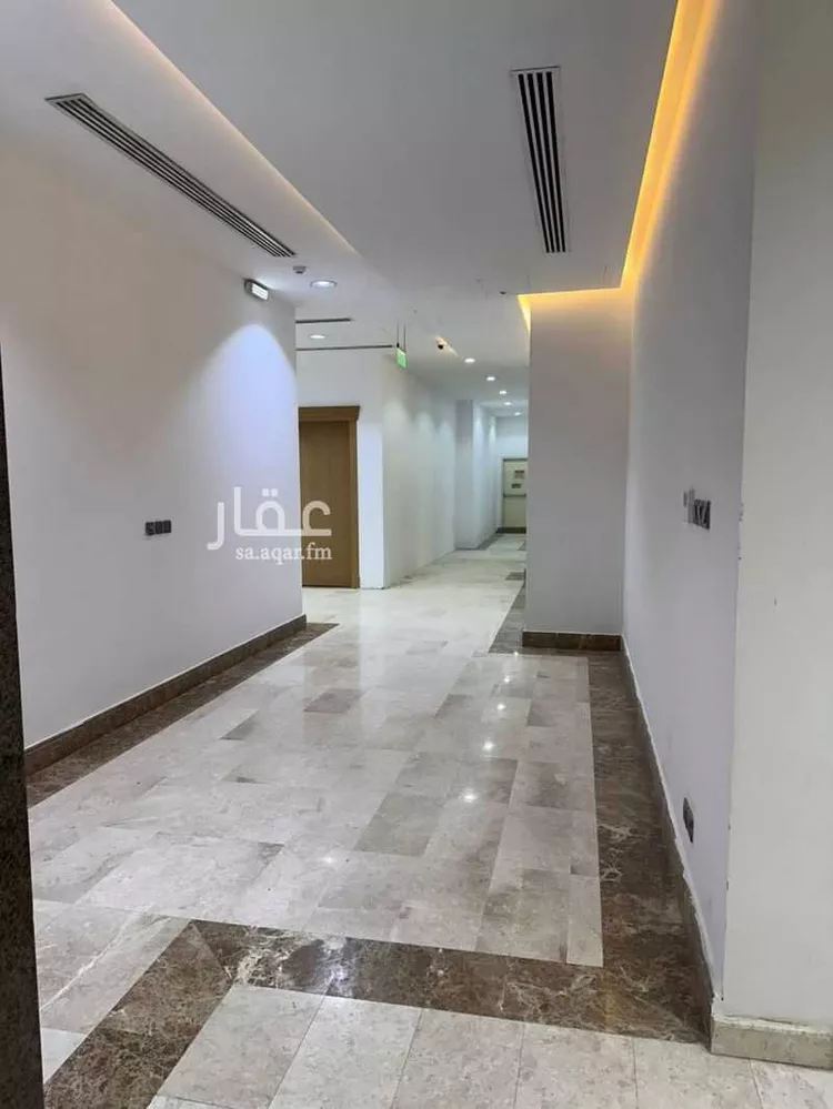 Commercial Office for Rent in Riyadh Al Malqa صورة 2