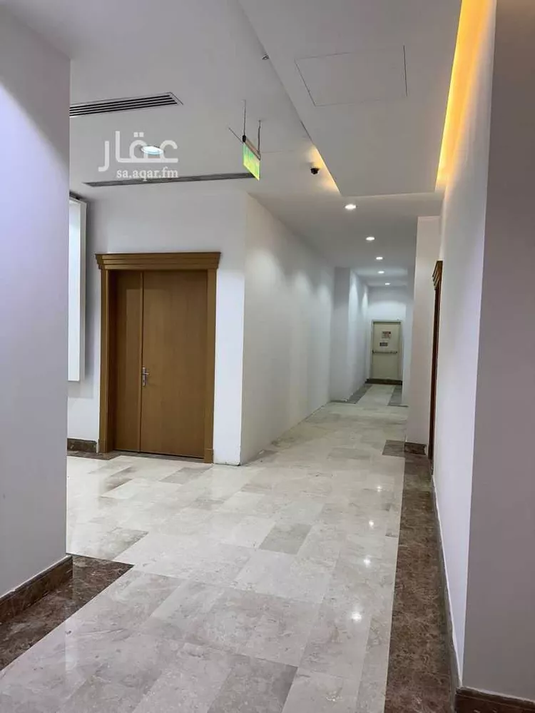 مكتب تجاري للإيجار في شارع انس بن مالك, حي الملقا, مدينة الرياض, منطقة الرياض صورة 4