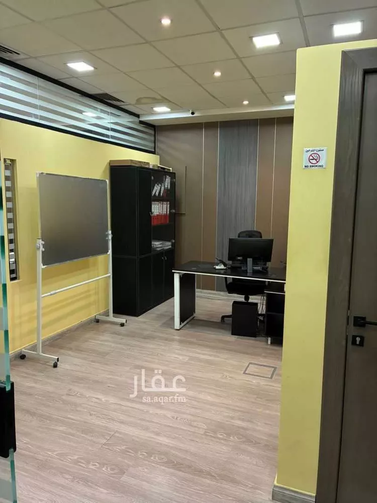 مكتب تجاري للإيجار في شارع الملك عبدالعزيز ابن عبدالرحمن سعود, حي الياسمين, مدينة الرياض, منطقة الرياض صورة 3
