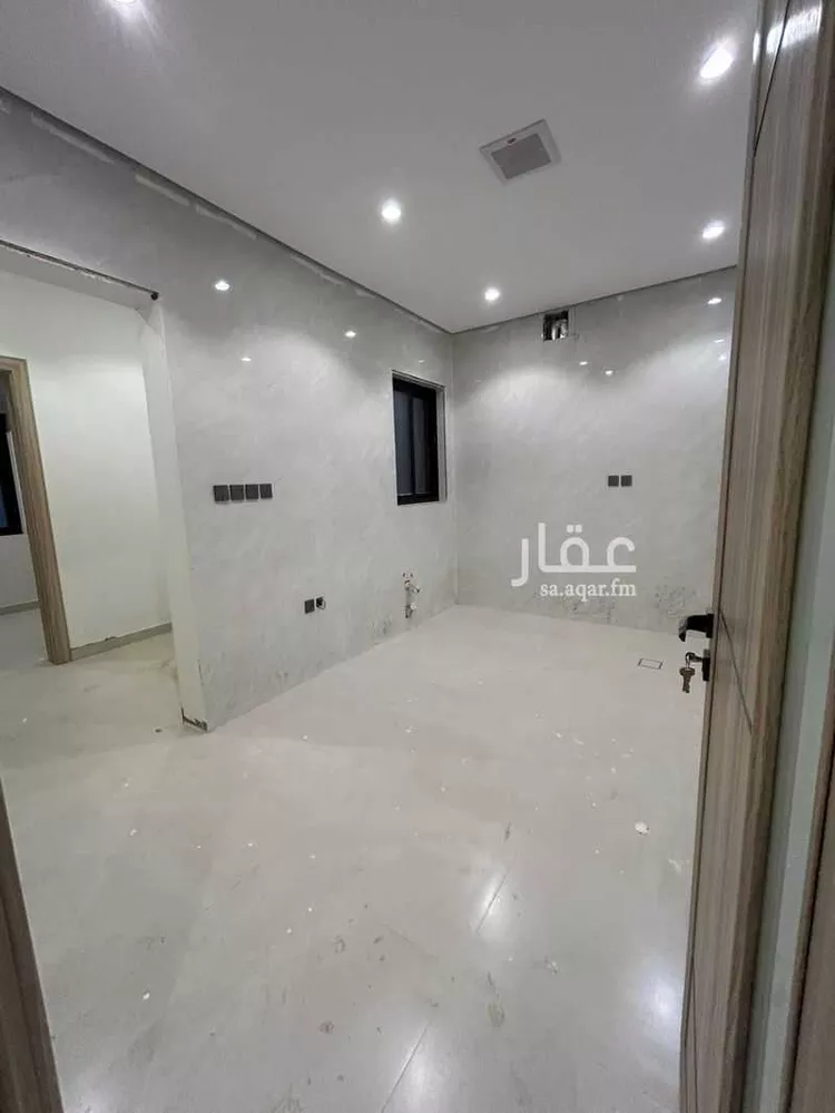 فيلا للبيع في شارع سهل بن العطار, حي الشاطئ الغربي, مدينة الدمام, المنطقة الشرقية صورة 2