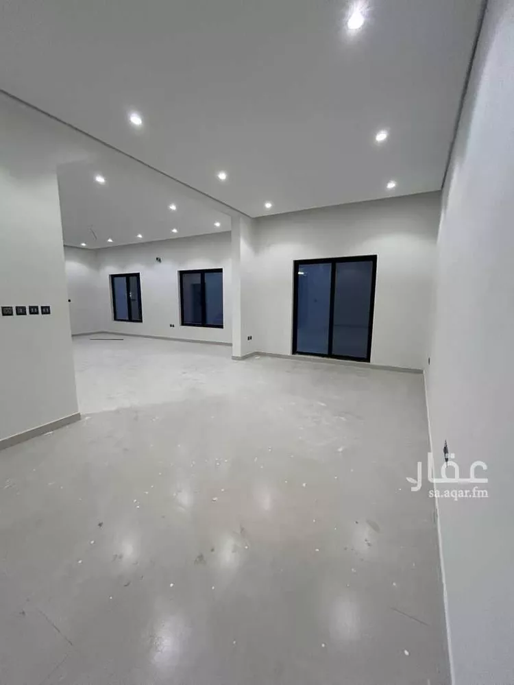 فيلا للبيع في شارع سهل بن العطار, حي الشاطئ الغربي, مدينة الدمام, المنطقة الشرقية