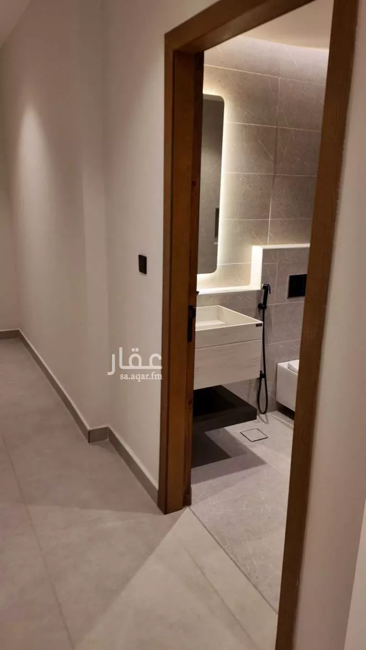 شقة للبيع في شارع سفيان بن النضر, حي الحمراء, مدينة الخبر, المنطقة الشرقية 10