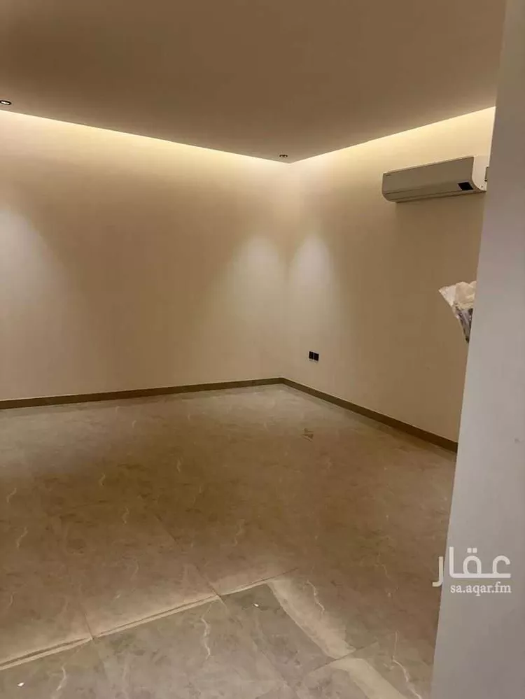 فيلا للإيجار في شارع عبيد بن مسعدة, حي القيروان, مدينة الرياض, منطقة الرياض صورة 3