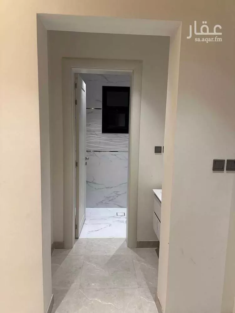فيلا للإيجار في شارع عبيد بن مسعدة, حي القيروان, مدينة الرياض, منطقة الرياض صورة 4