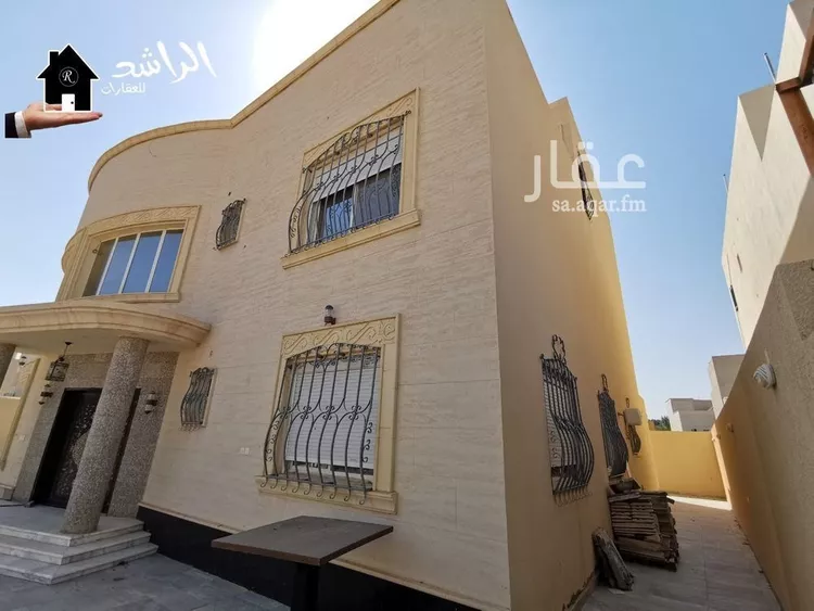 فيلا للبيع في شارع محمد المقري, حي المصيف, مدينة عنيزة, منطقة القصيم صورة 2