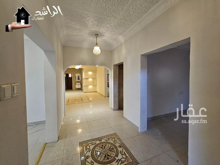 فيلا للبيع في شارع عبد الكريم السماكي, حي وسط المدينة, مدينة عنيزة, منطقة القصيم صورة 5