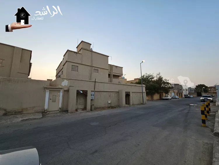 عمارة للبيع في شارع أبي البقاء العمري, حي وسط المدينة, مدينة عنيزة, منطقة القصيم 2