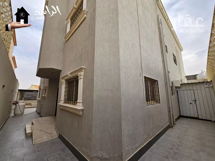 فيلا للبيع في شارع أبي الفتوح الناصري, حي الفاخرية, مدينة عنيزة, منطقة القصيم