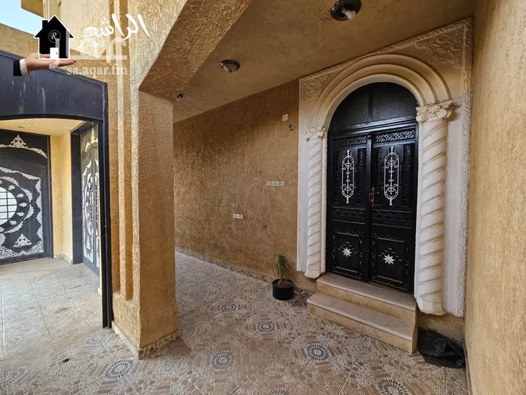 فيلا للبيع في شارع عبد الكريم السماكي, حي وسط المدينة, مدينة عنيزة, منطقة القصيم صورة 4