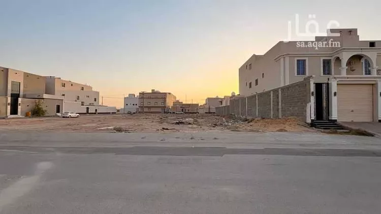 أرض للبيع في شارع حاطب ابن عمرو ابن عبد شمس القرشي, حي الورود, مدينة المزاحميه, منطقة الرياض