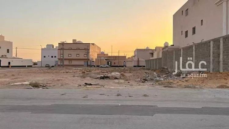 أرض للبيع في شارع حاطب ابن عمرو ابن عبد شمس القرشي, حي الورود, مدينة المزاحمية, منطقة الرياض