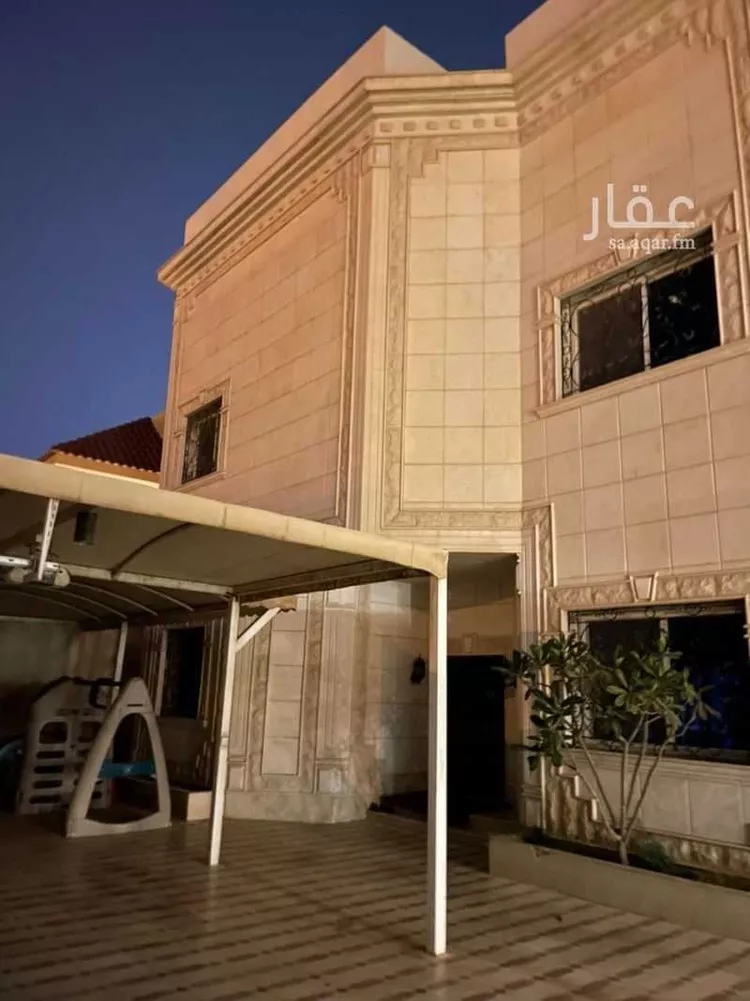 فيلا للبيع في شارع راشد بن دباس, حي إشبيلية, مدينة الرياض, منطقة الرياض صورة 5