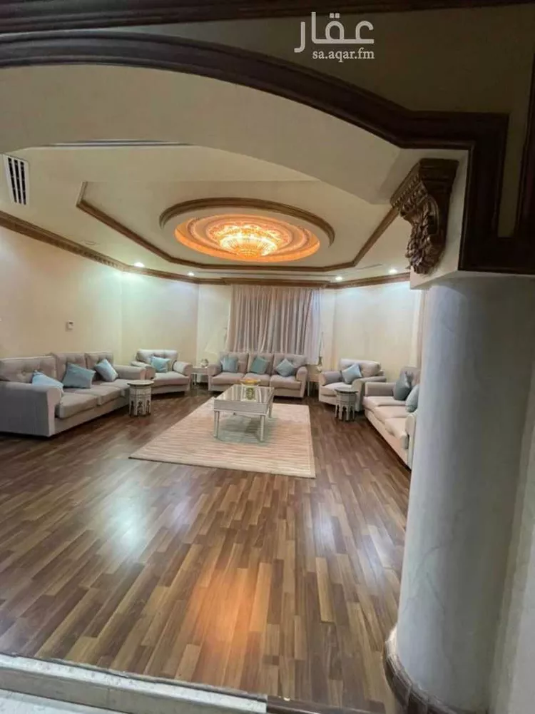 فيلا للبيع في شارع راشد بن دباس, حي إشبيلية, مدينة الرياض, منطقة الرياض صورة 2