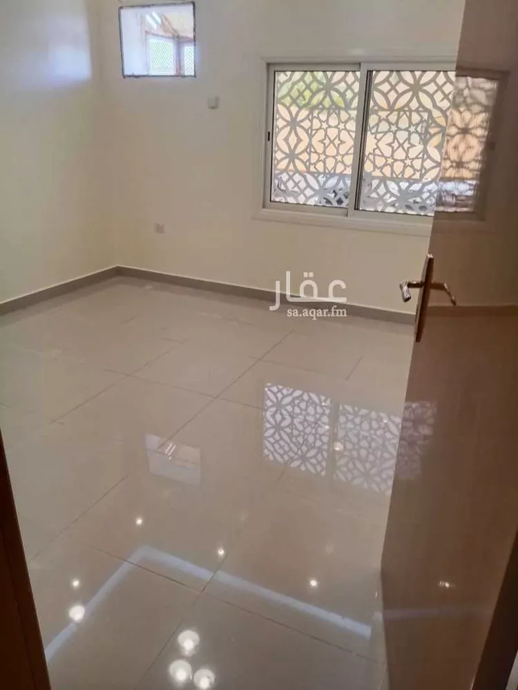 شقة للإيجار في شارع سعد بن ابي العاديه, حي السد, مدينة المدينة المنورة, منطقة المدينة المنورة صورة 3