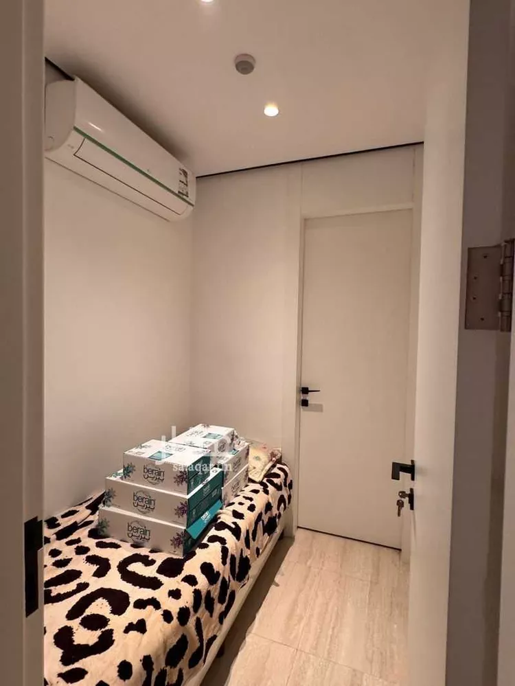 دور للبيع في شارع جبل الكرمل, حي قرطبة, مدينة الرياض, منطقة الرياض 10
