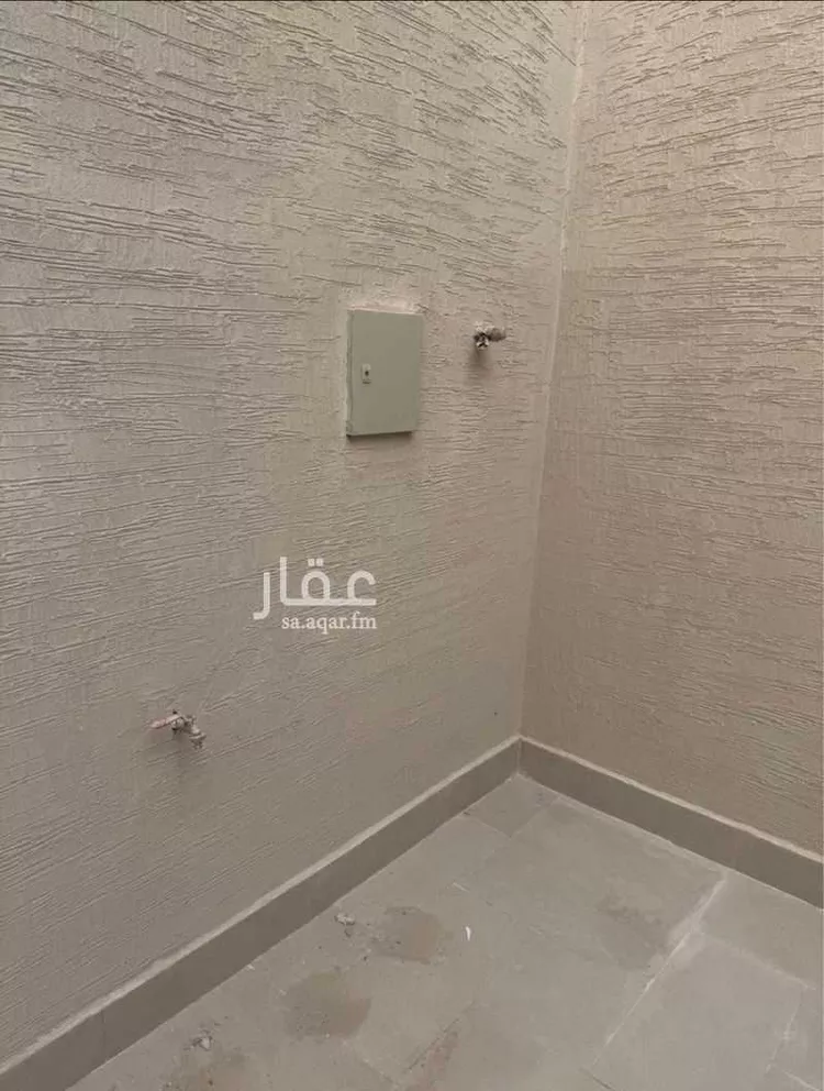 فيلا للبيع في شارع أبي الحسن الأسفرائيني, حي المهدية, مدينة الرياض, منطقة الرياض صورة 4