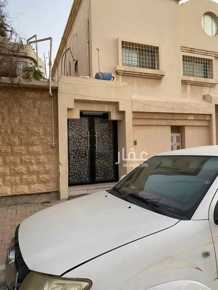 فيلا للإيجار في شارع ابو فراس الحمداني, حي الحمراء, مدينة الدمام, المنطقة الشرقية