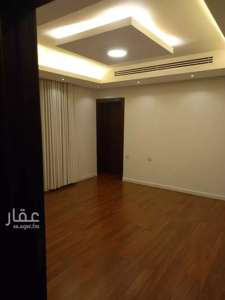 فيلا للبيع في شارع أحمد بن فرج, حي الخليج, مدينة الرياض, منطقة الرياض صورة 4