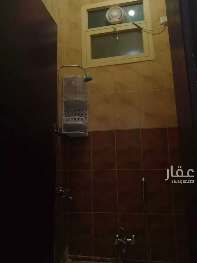 شقة للإيجار في شارع العويقل, حي الشروق, مدينة بريدة, منطقة القصيم صورة 3