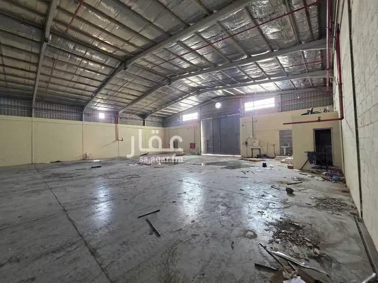 مستودع للإيجار في شارع العزايزه, حي الخالدية الشمالية, مدينة الدمام, المنطقة الشرقية صورة 5
