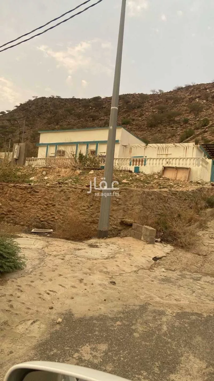 بيت للبيع في شارع ابي بن كعب ، حي الخالدية ، رجال المع ، رجال المع صورة 3