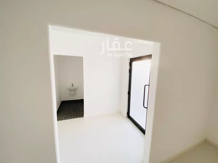فيلا للإيجار في شارع الحكم بن مسعود بن عمرو الثقفي, حي الفاروق, مدينة الرياض, منطقة الرياض 13