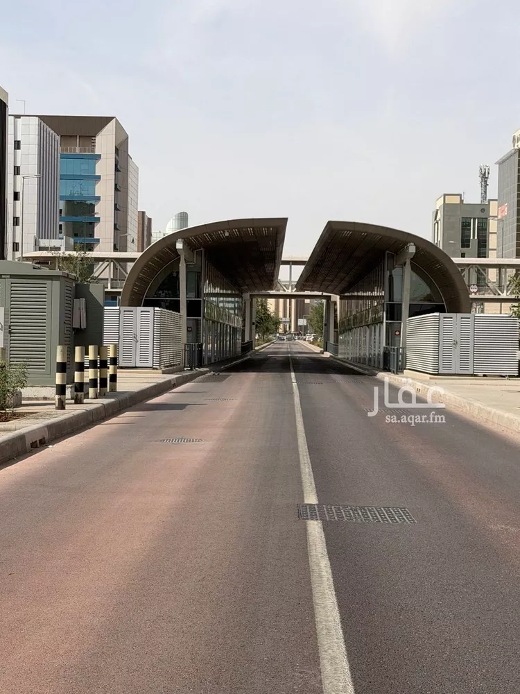 Commercial Office for Rent in Riyadh Al Malaz صورة 2