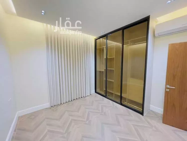 فيلا للإيجار في شارع سيف الدولة الحمداني, حي الزهراء, مدينة الرياض, منطقة الرياض صورة 2