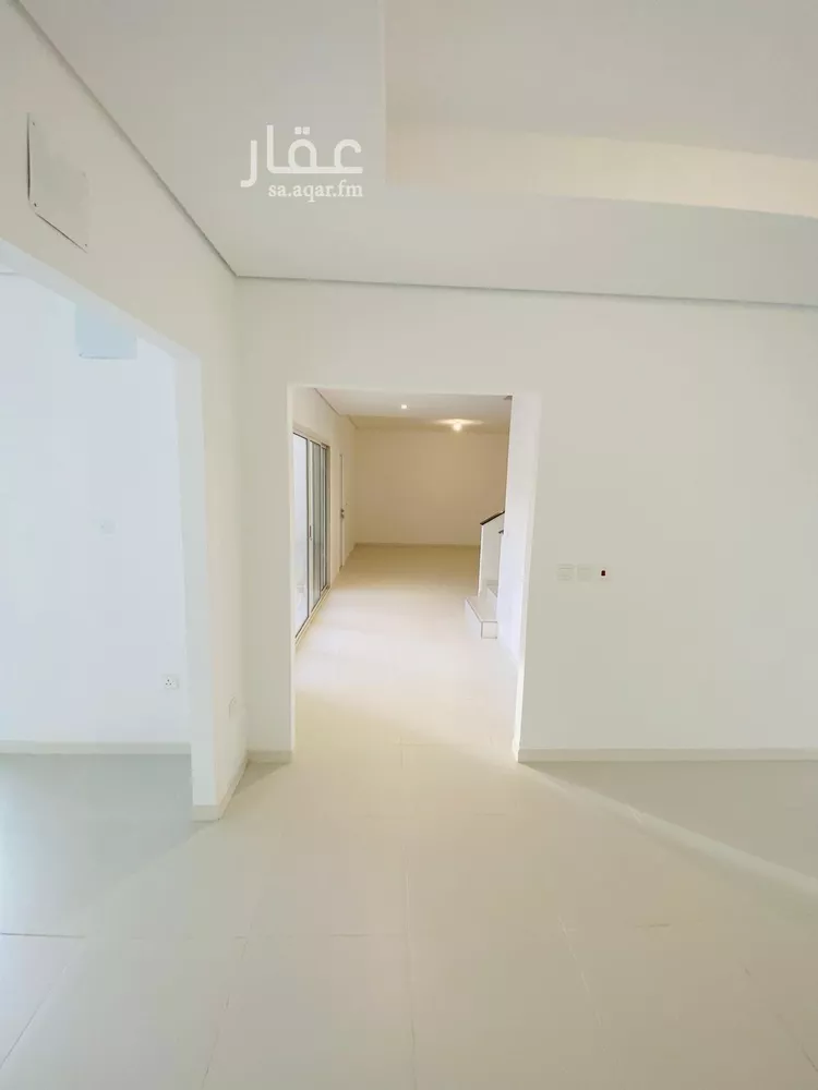 فيلا للإيجار في شارع الحكم بن مسعود بن عمرو الثقفي, حي الفاروق, مدينة الرياض, منطقة الرياض صورة 5
