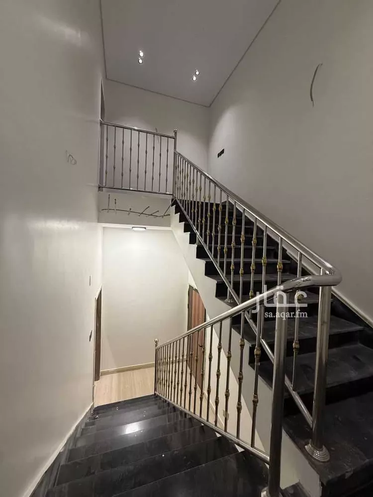 Floor for Sale in Medina Al Matar 20