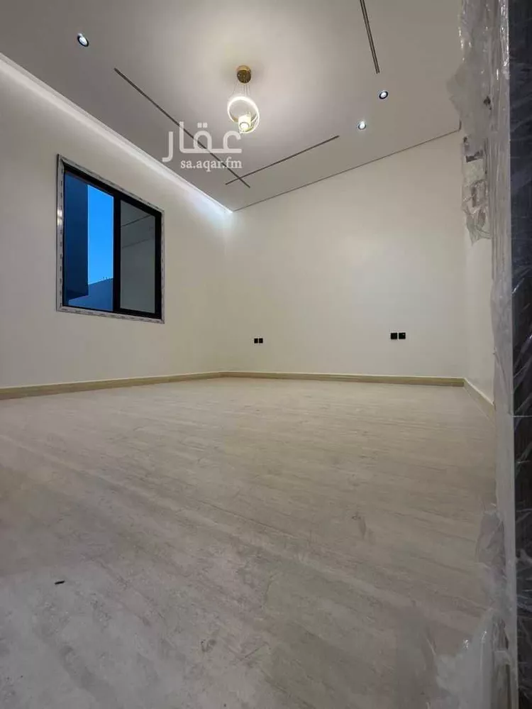 Floor for Sale in Medina Al Matar 21