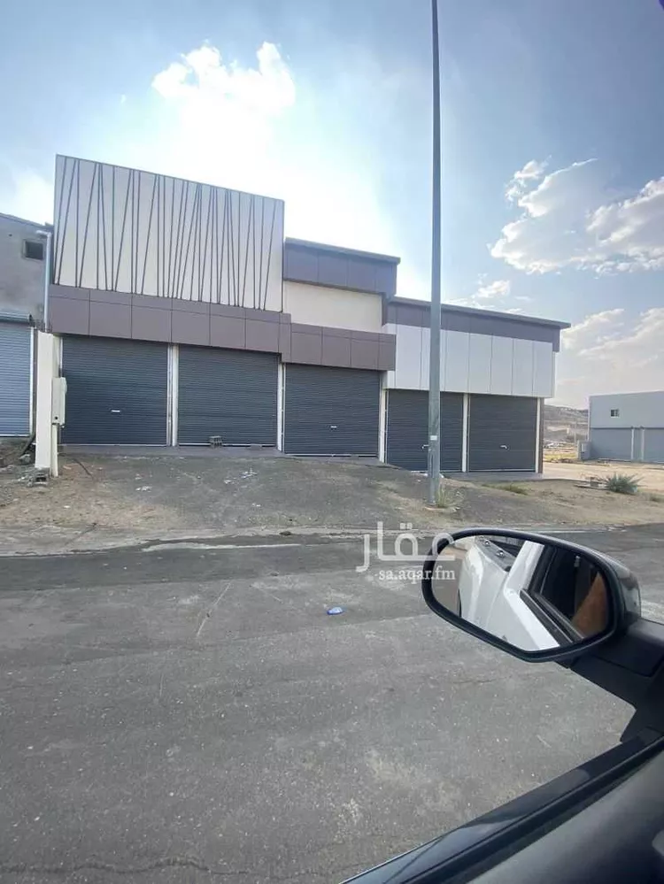 محل للإيجار في شارع 22268898, حي الصناعية, مدينة أبها, منطقة عسير صورة 3