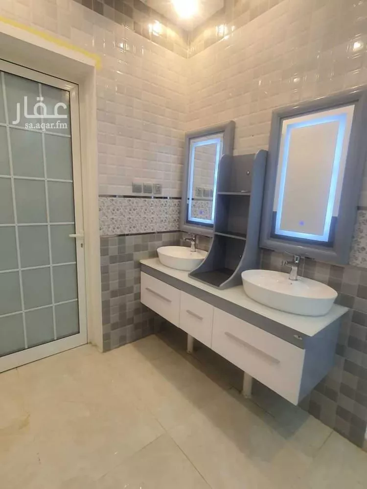 فيلا للبيع في شارع دار هذيل ، حي المحالة ، لعصان ، منطقة عسير صورة 2