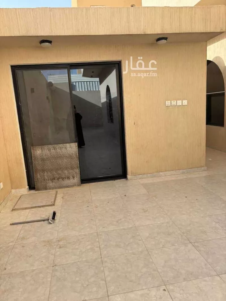 فيلا للبيع في شارع الضبيعة السفلى, حي ظهرة البديعة, مدينة الرياض, منطقة الرياض صورة 5