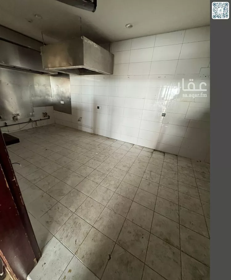 Shop for Rent in Jeddah Al Basateen صورة 2