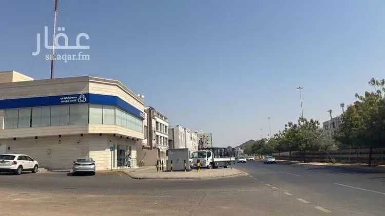 Building for Sale in Medina Al Qiblatayn