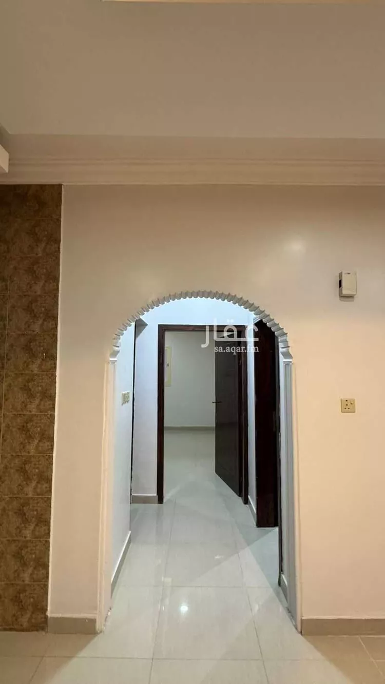 شقة للإيجار في شارع 7069218, حي العزيزية الثاني, مدينة الاحساء, المنطقة الشرقية صورة 5